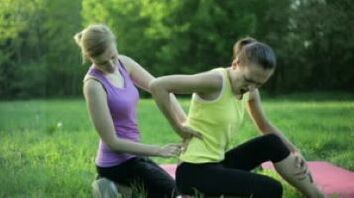 Rückenschmerzen können durch Osteochondose verursacht werden